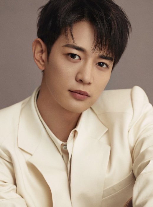 Minho - K-Moon