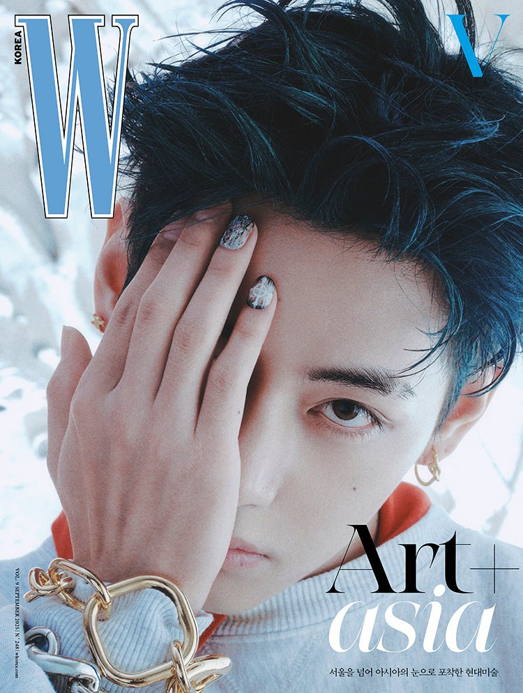 W KOREA / 09 - 2025 / BTS V - K - Moon